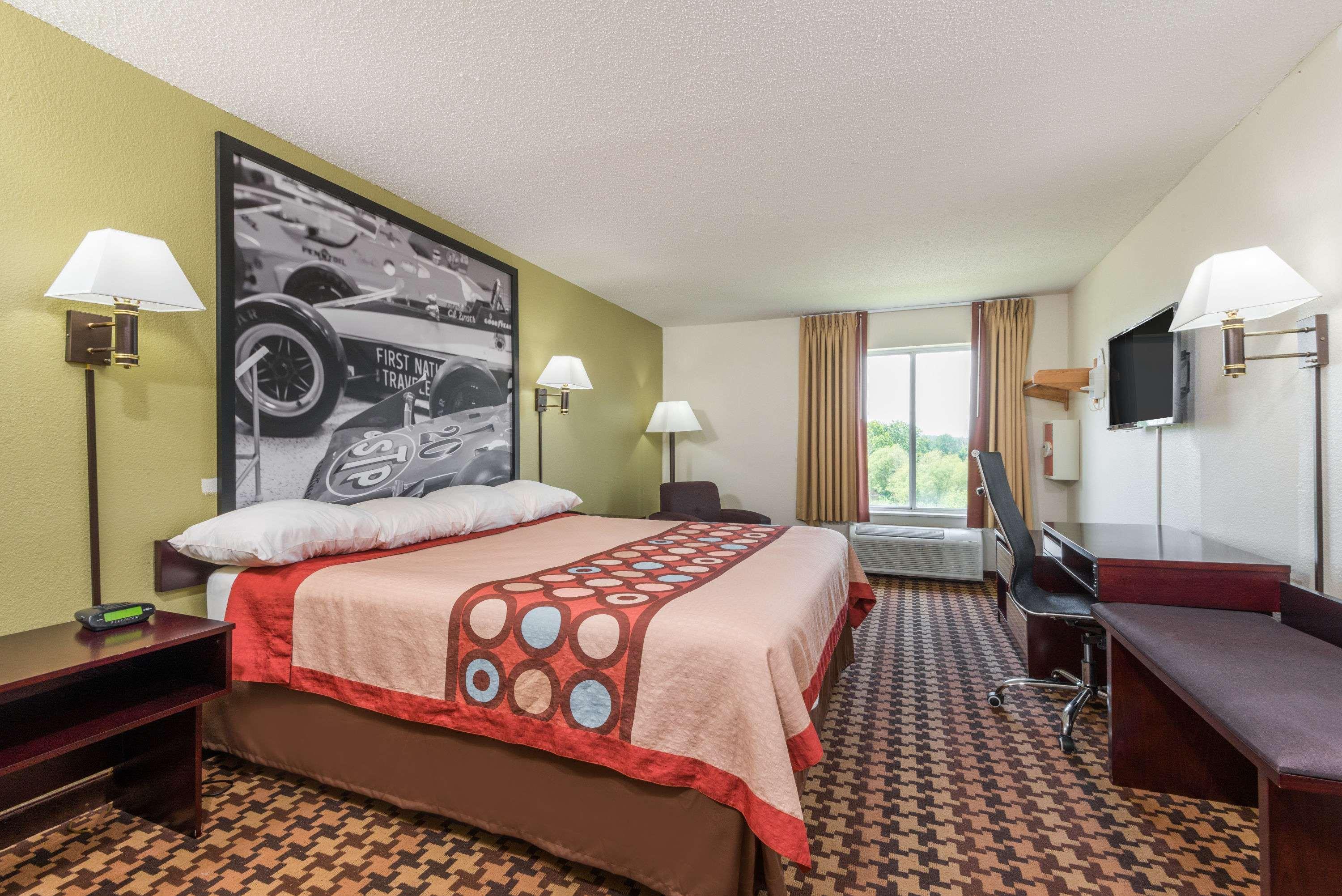 Super 8 By Wyndham Cloverdale In Exterior foto